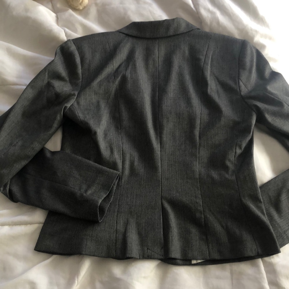 ๐ H&M Blazer - Picture 3 of 3